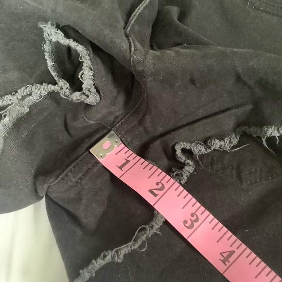 Tinseltown womens Mid rise solid black Cut Off shorts size 0 stretch Raw Hem - Picture 7 of 9